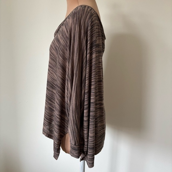 Nation LTD Brown Black Space Dye Relaxed 3/4 Sleeve V-Neck Blouse EUC One Size - Picture 2 of 8